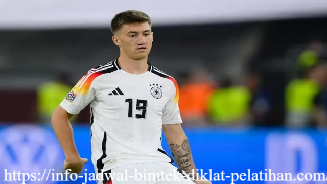 Manchester United Tertarik Memboyong Gelandang Klub Kecil